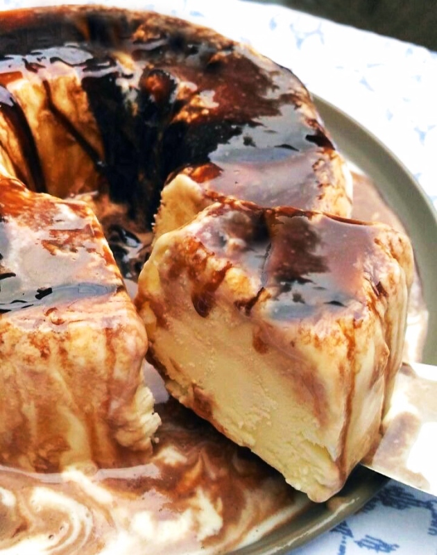 Torta de sorvete ou Sorvetão caseiro – COZINHANDO PARA 2 OU 1 Torta de sorvete ou Sorvetão caseiro – COZINHANDO PARA 2 OU 1